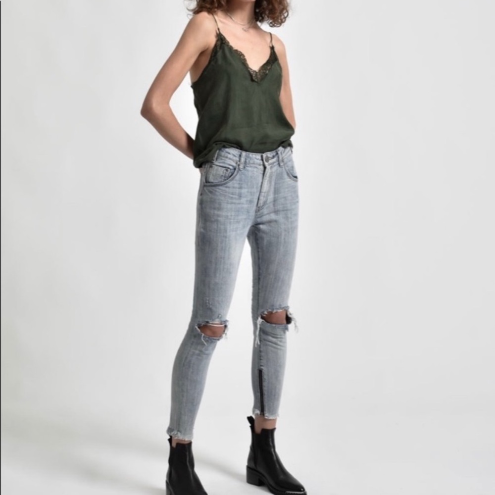 NWT One Teaspoon Rocky High Rise Freebird Jean Busted Knee 23